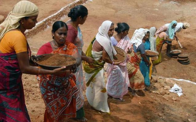 मनरेगा योजना - 100 दिन की रोजगार गारंटी